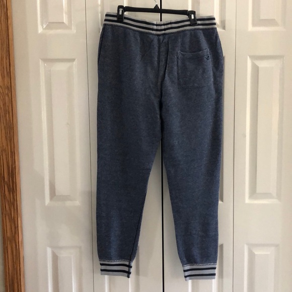 American Eagle Joggers - Picture 2 of 5